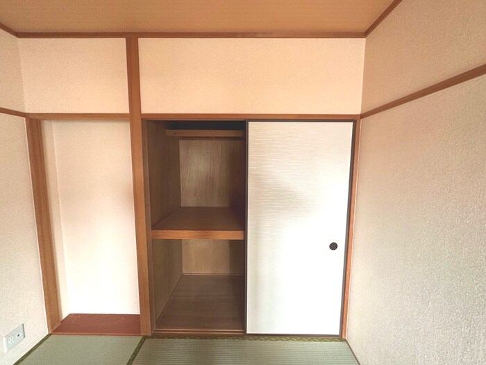 物件内観写真15　(収納)