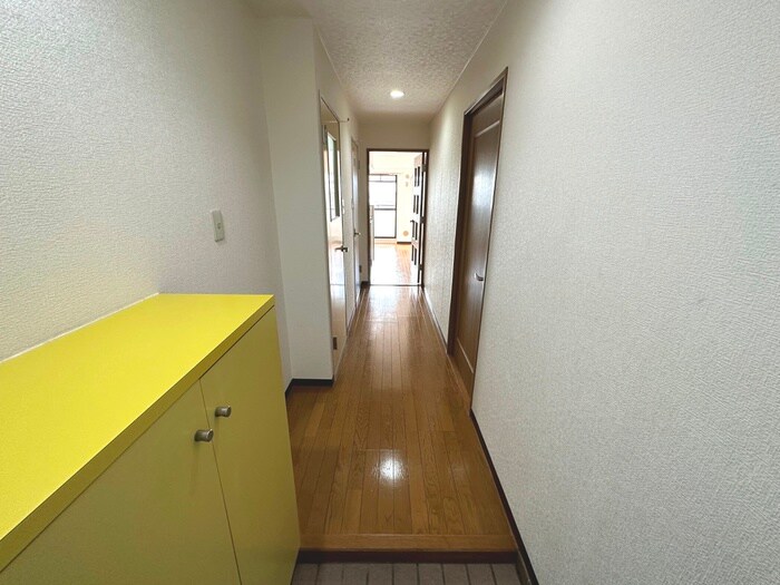 物件内観写真20　(廊下)