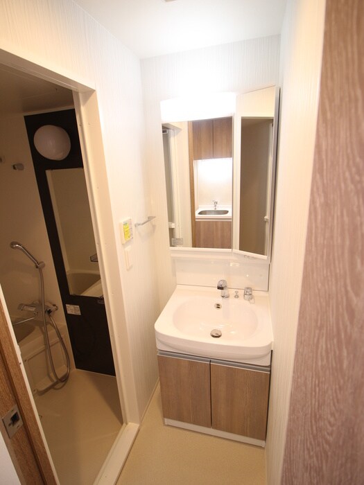 物件内観写真12　(洗面)