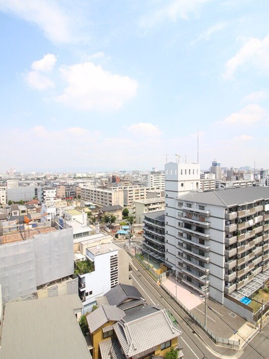 物件内観写真16　(室内からの展望)