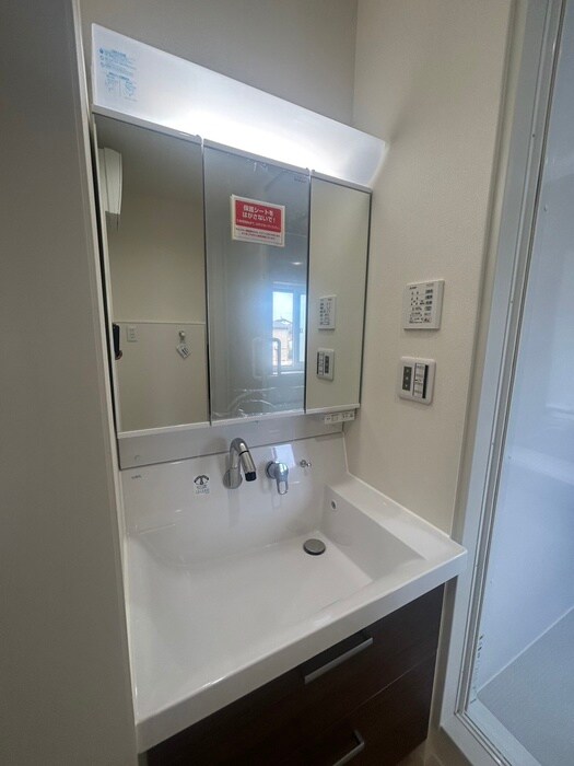 物件内観写真10　(洗面)