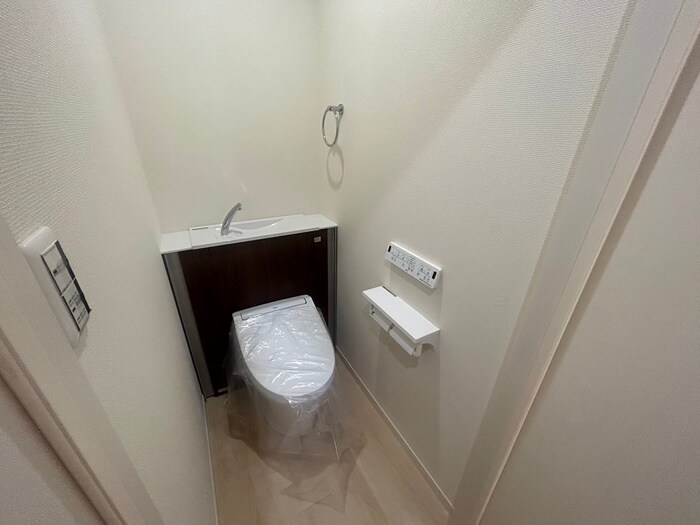 物件内観写真11　(トイレ)