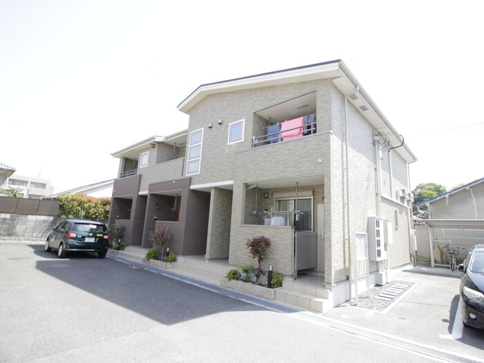 物件外観写真1　(外観写真)