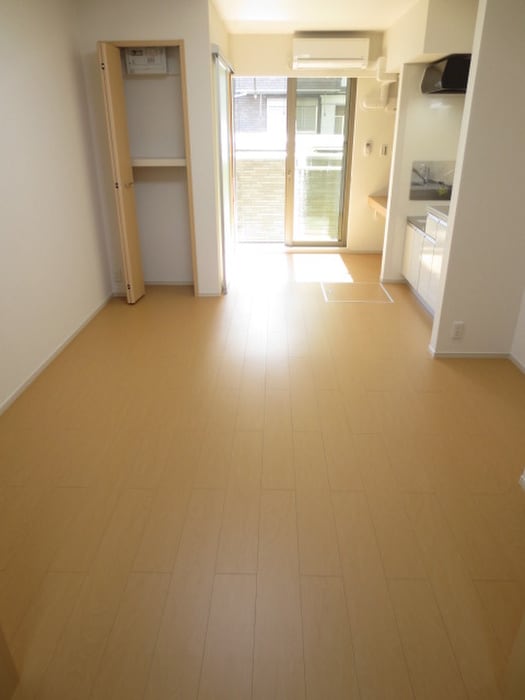 物件内観写真11　(居室)