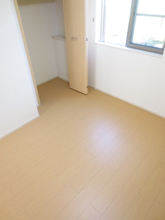 物件内観写真12　(居室)