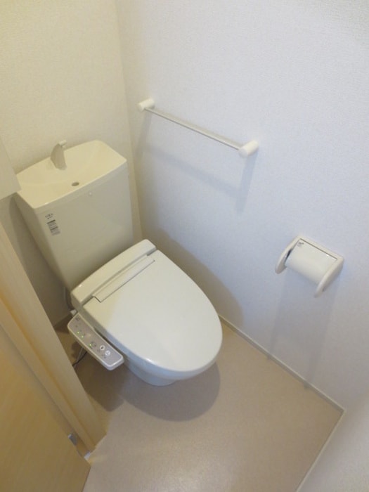 物件内観写真16　(トイレ)