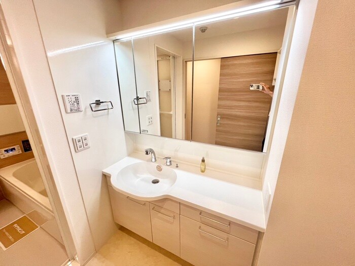 物件内観写真13　(洗面)