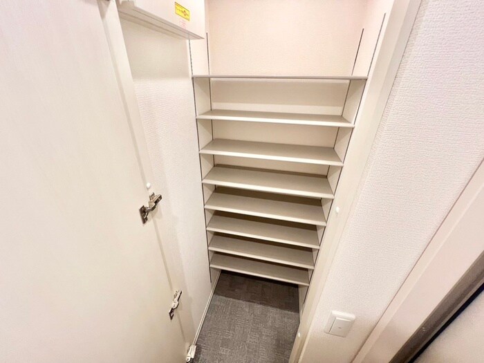 物件内観写真18　(靴箱)