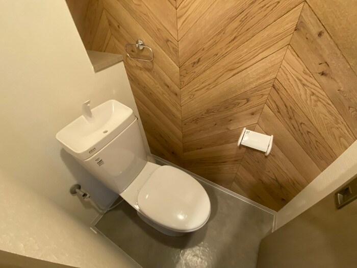 物件内観写真14　(トイレ)