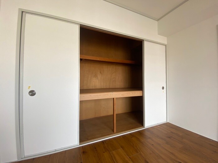 物件内観写真21　(収納)