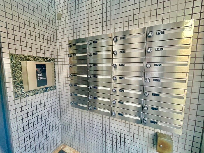 物件外観写真4　(建物設備)