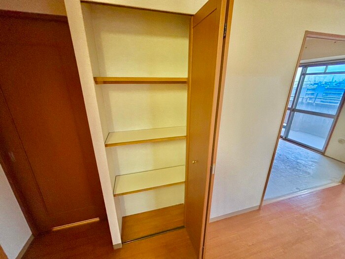 物件内観写真14　(収納)