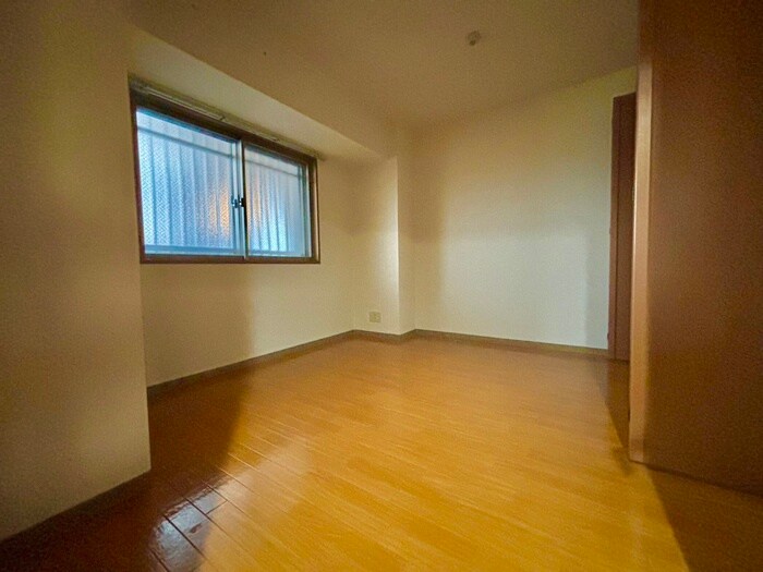 物件内観写真18　(居室)