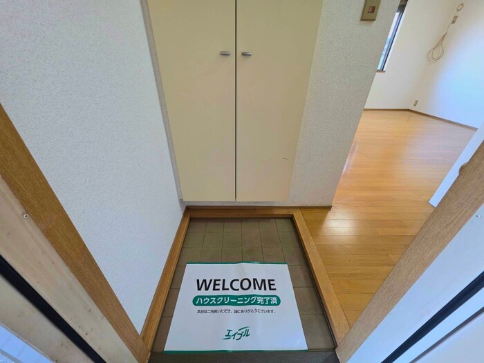 物件内観写真19　(玄関)