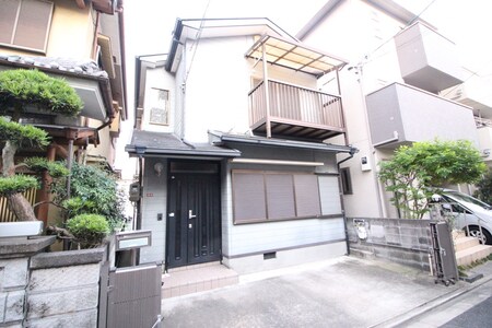 高西町貸家外観写真