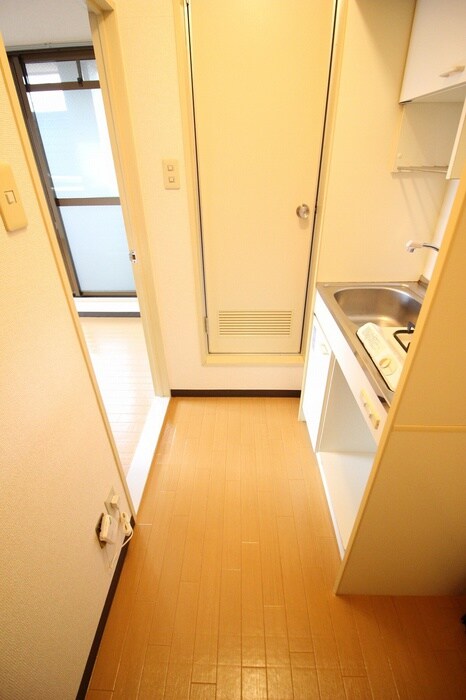 物件内観写真9　(廊下)