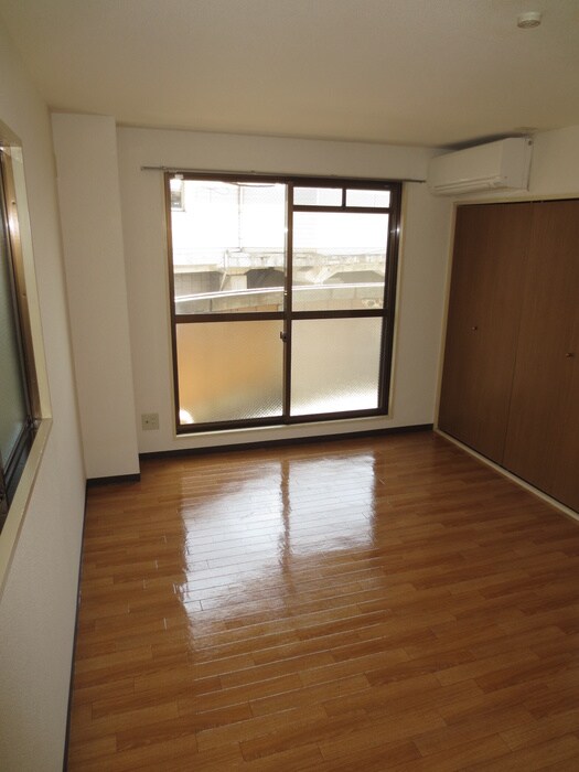 物件内観写真12　(居室)