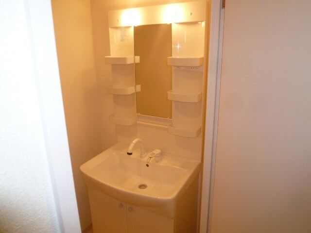物件内観写真9　(洗面)