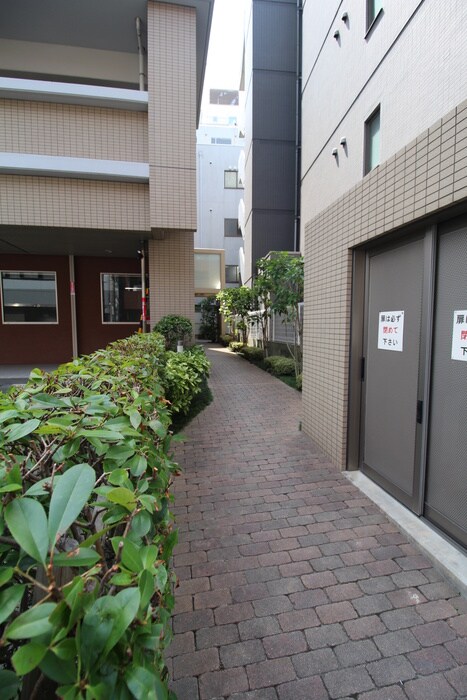 物件外観写真3　(周辺環境)