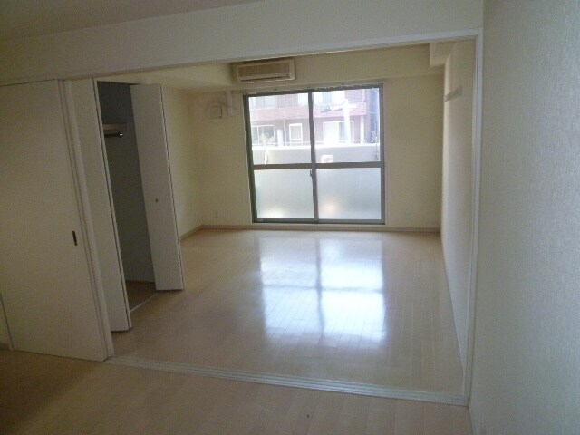 物件内観写真13　(居室)