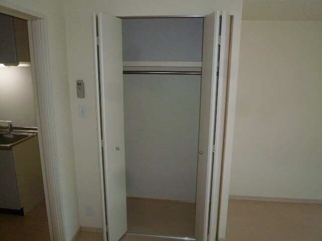 物件内観写真14　(収納)