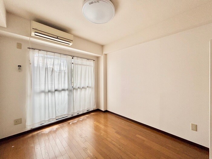 物件内観写真6　(居室)