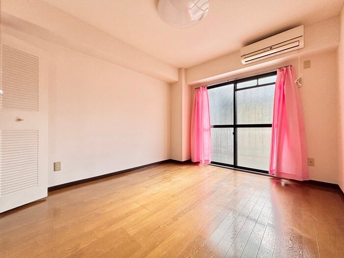 物件内観写真6　(居室)