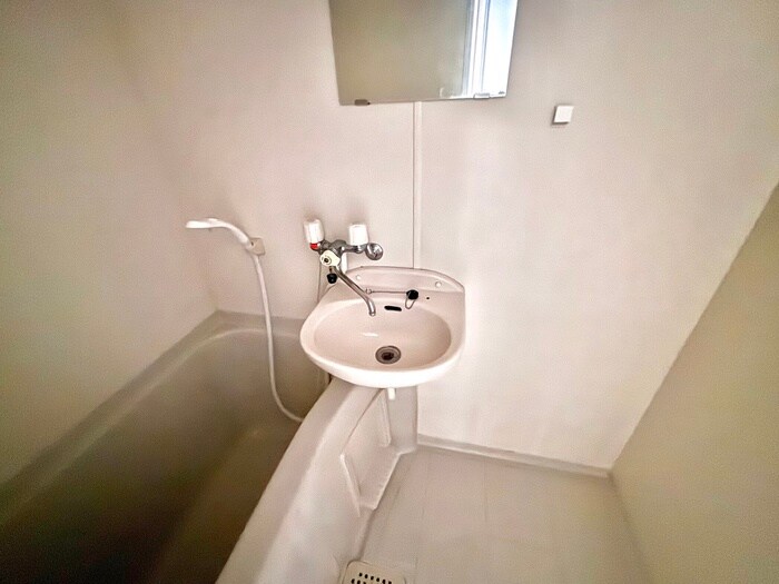 物件内観写真11　(洗面)