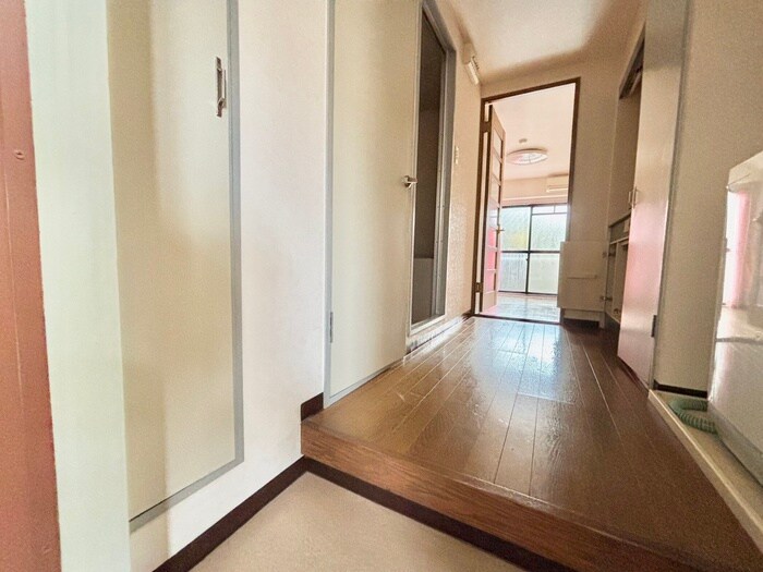 物件内観写真16　(廊下)