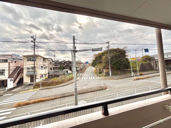 物件内観写真19　(室内からの展望)