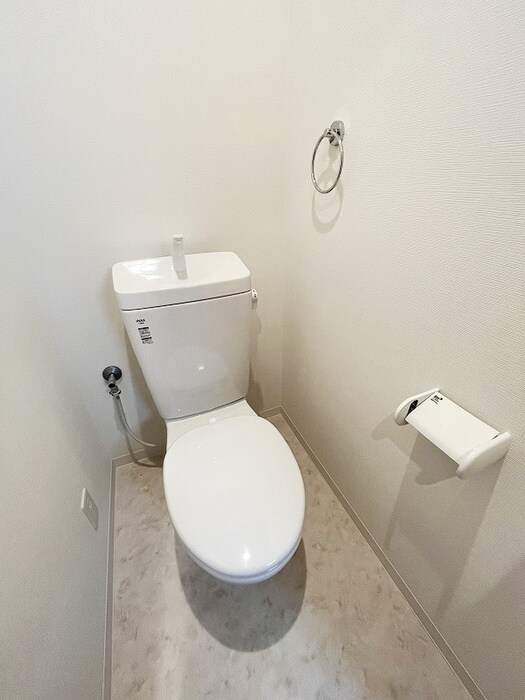 物件内観写真9　(トイレ)