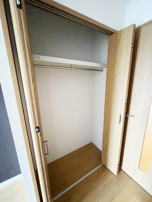 物件内観写真16　(収納)