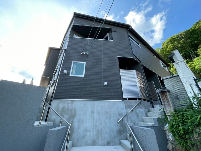 物件外観写真2　(外観写真)