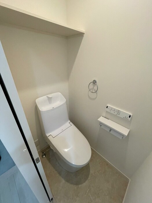 物件内観写真11　(トイレ)