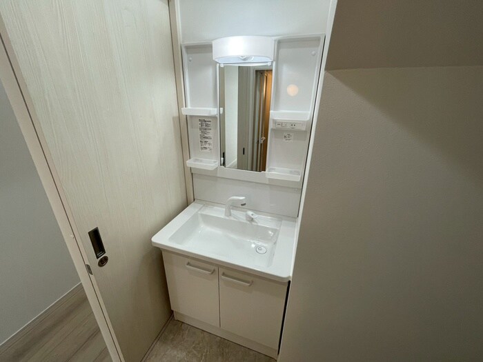 物件内観写真12　(洗面)