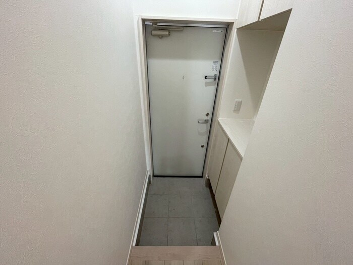 物件内観写真14　(玄関)