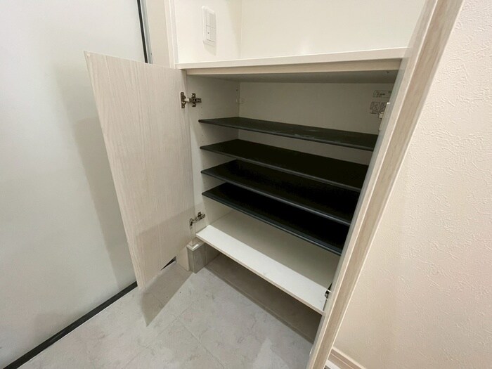 物件内観写真16　(靴箱)