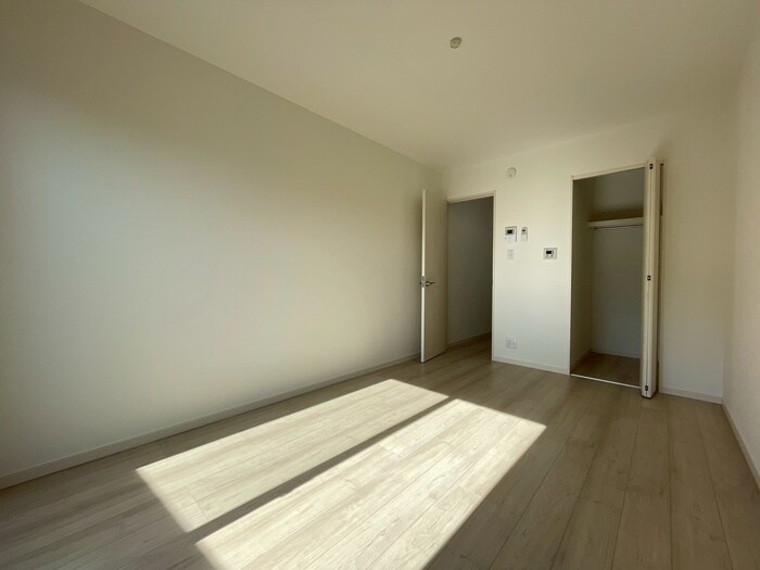 物件内観写真21　(居室)