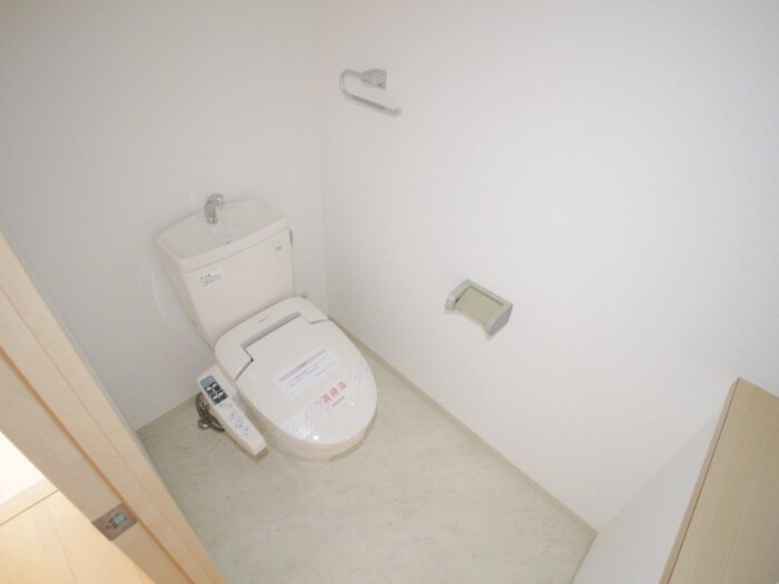 物件内観写真12　(トイレ)