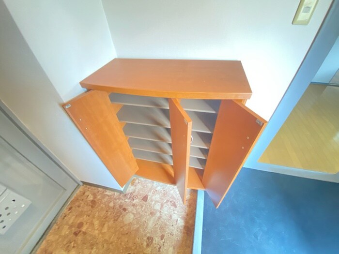 物件内観写真18　(靴箱)