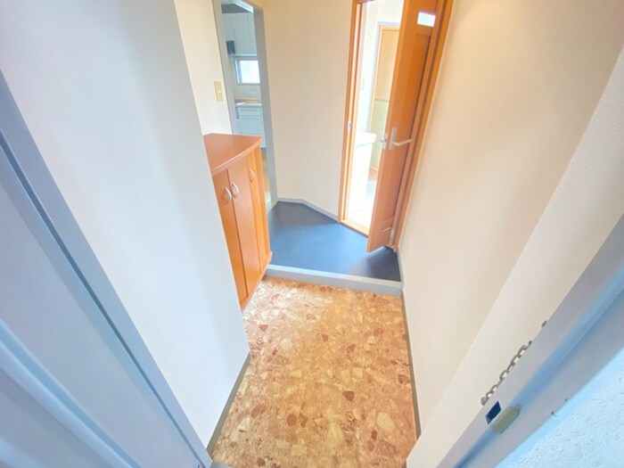 物件内観写真20　(玄関)