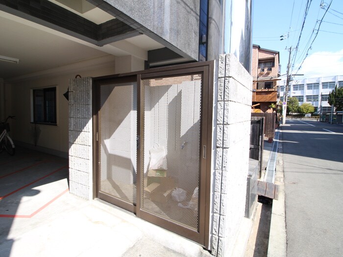 物件外観写真6　(建物設備)