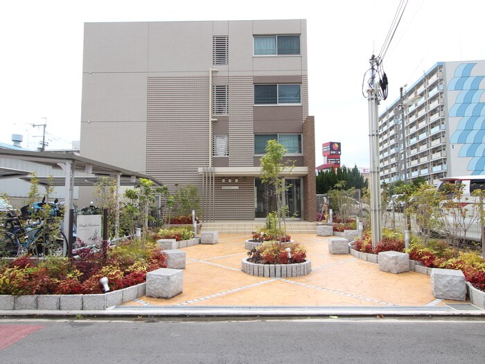 物件外観写真4　(外観写真)