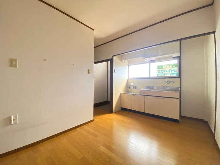 物件内観写真8　(居室)