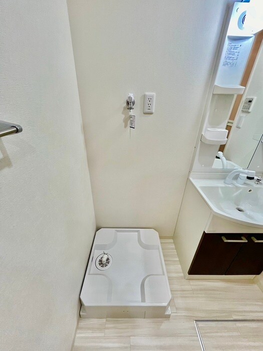 物件内観写真11　(洗濯機置場)