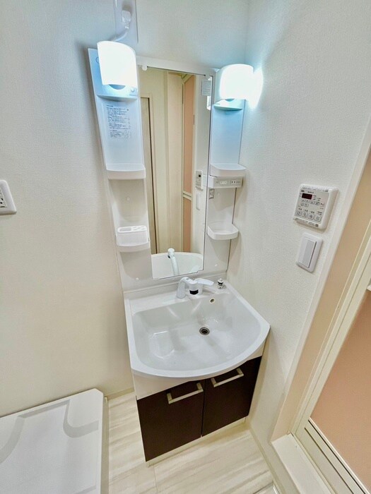 物件内観写真13　(洗面)