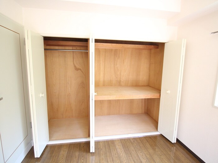 物件内観写真11　(収納)