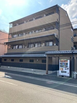 スクウェアワン外観写真