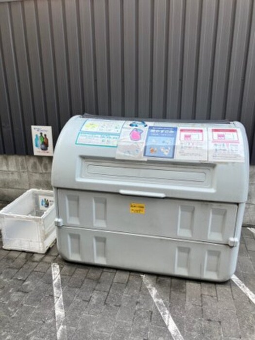 物件外観写真4　(建物設備)