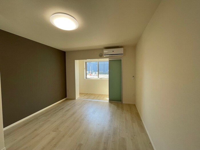 物件内観写真9　(居室)